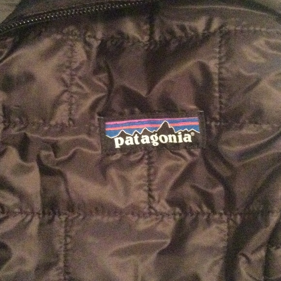 Womens size small Patagonia vest black - Picture 5 of 5